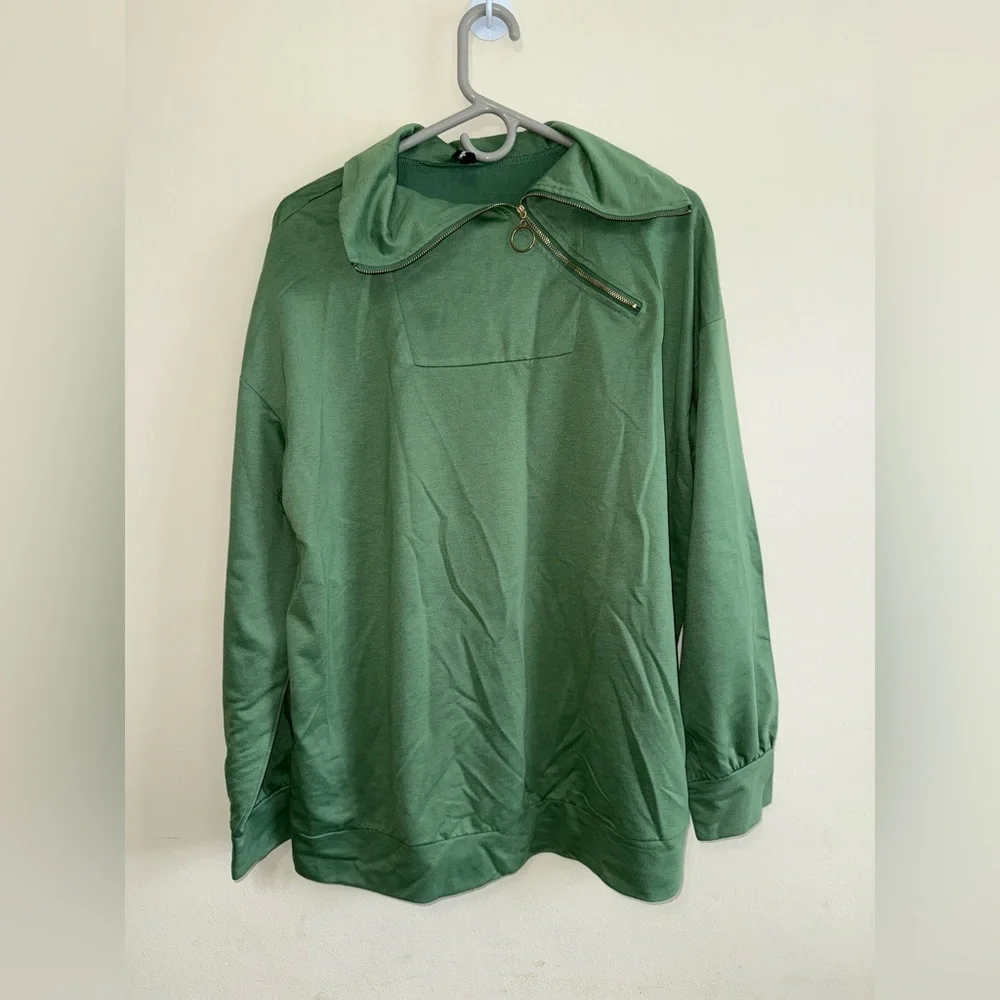 Just fashionable Green Sweater Size XL NWOT
